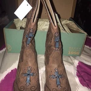 Women’s Roper Faith Square toe boots